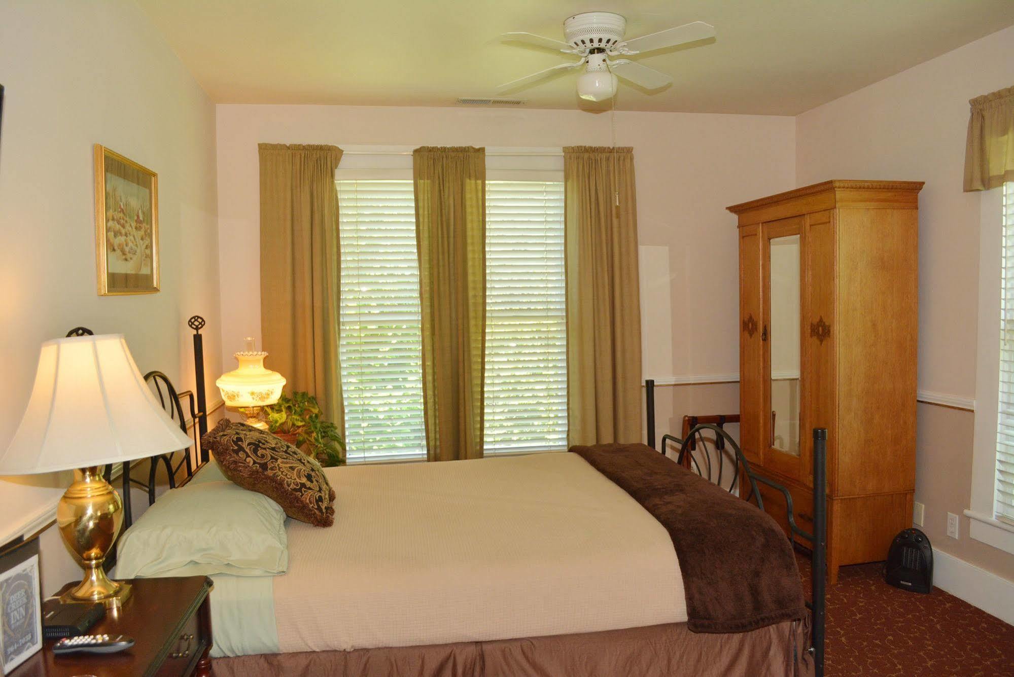 Deer Creek Inn Nevada City Exterior photo